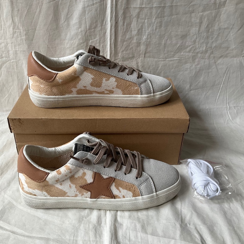 New Vintage Havana Chanel Wild Taupe Multi Calf Hair Sneakers Size 7.5